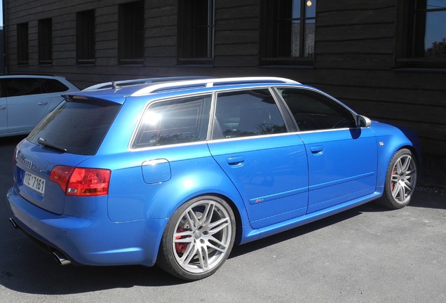 Audi RS4 Avant B7