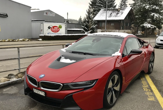 BMW i8 Protonic Red Edition