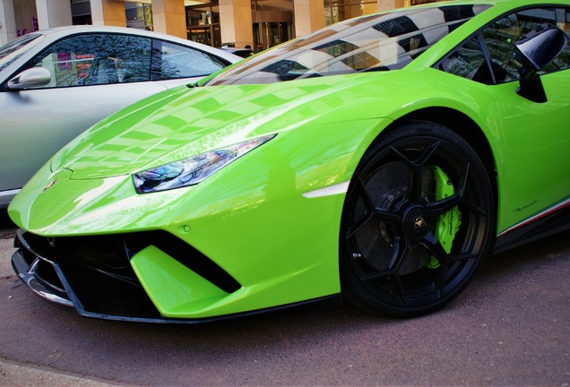 Lamborghini Huracán LP640-4 Performante