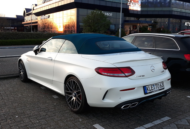 Mercedes-AMG C 63 S Convertible A205 Ocean Blue Edition