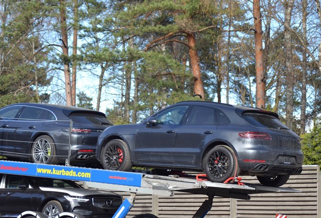 Porsche 95B Macan GTS