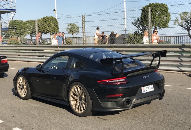 Porsche 991 GT2 RS Weissach Package