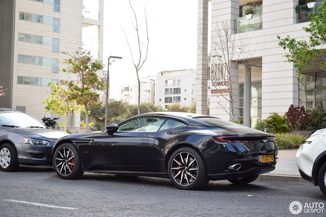 Aston Martin DB11