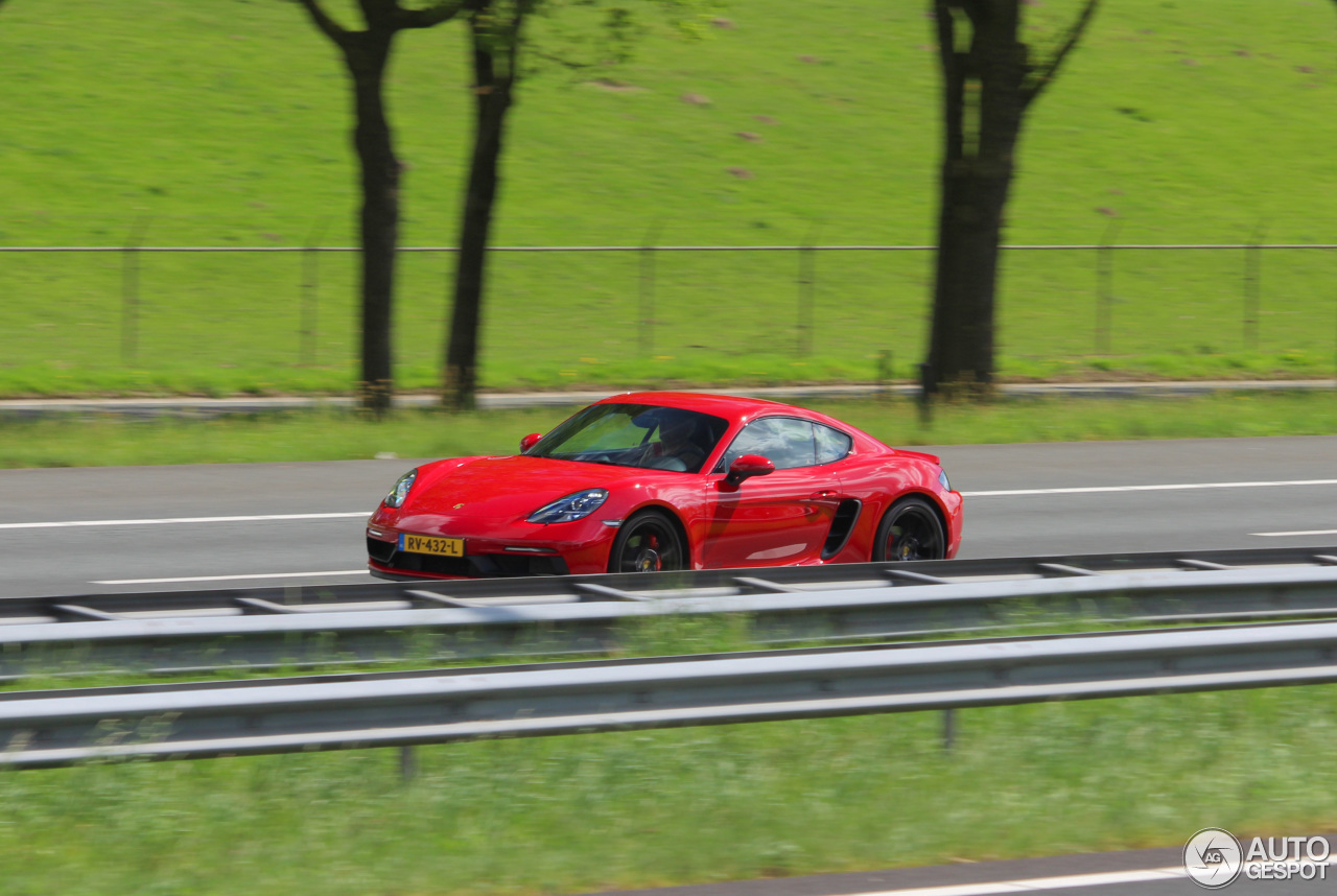 Porsche 718 Cayman GTS