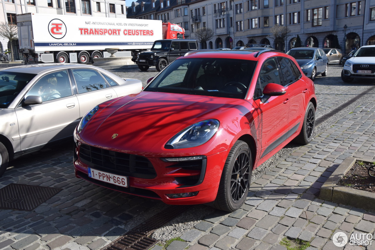 Porsche 95B Macan GTS