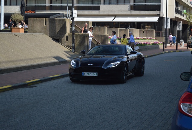 Aston Martin DB11