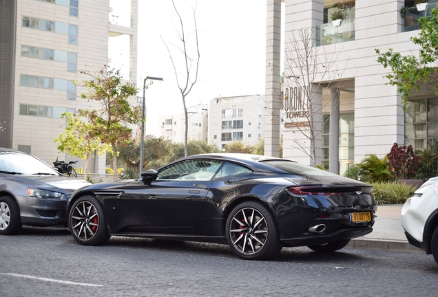 Aston Martin DB11