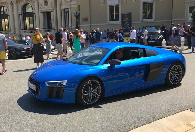 Audi R8 V10 Plus 2015