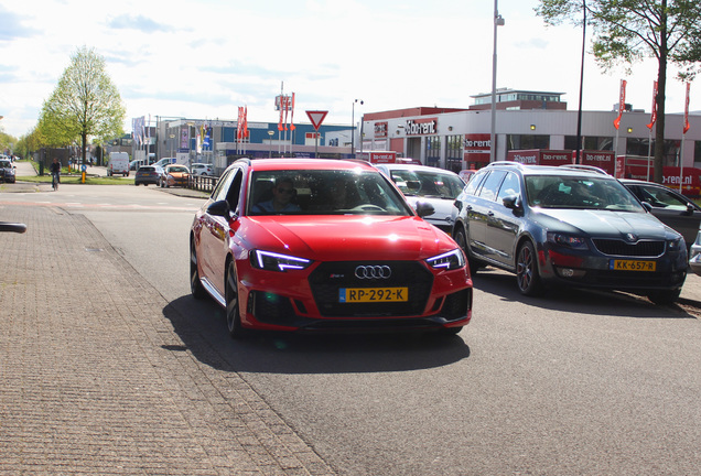 Audi RS4 Avant B9