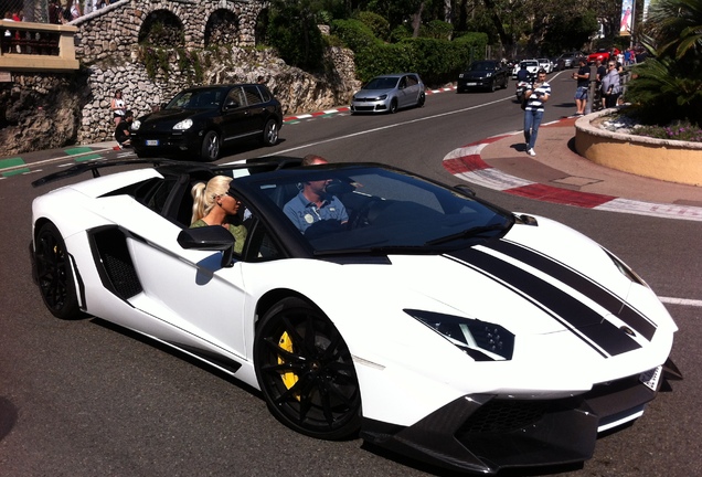 Lamborghini Aventador LP700-4 Roadster MVM Automotive Design