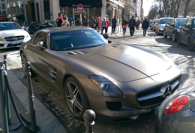 Mercedes-Benz SLS AMG