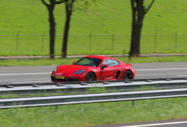 Porsche 718 Cayman GTS