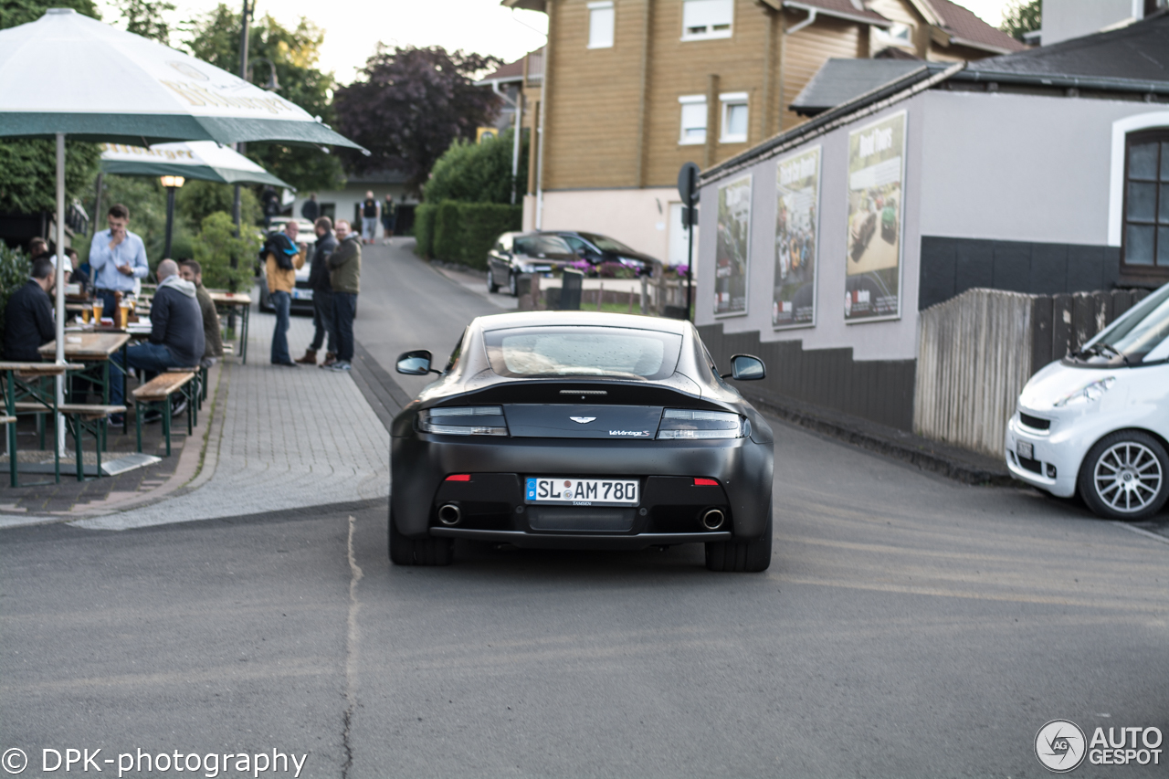 Aston Martin V12 Vantage S