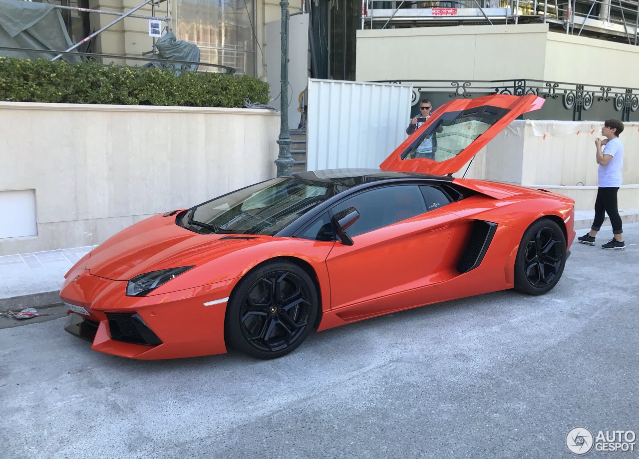 Lamborghini Aventador LP700-4