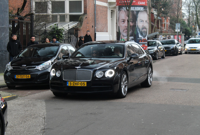 Bentley Flying Spur V8