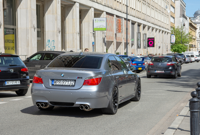 BMW M5 E60 2005