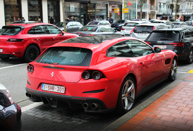 Ferrari GTC4Lusso