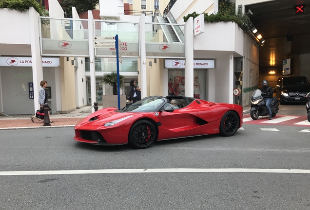 Ferrari LaFerrari Aperta