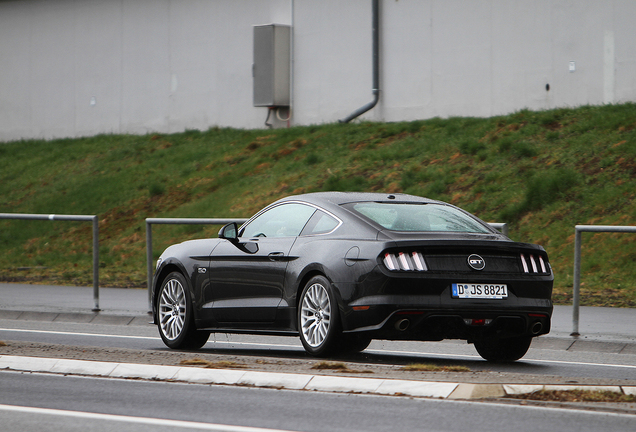 Ford Mustang GT 2015