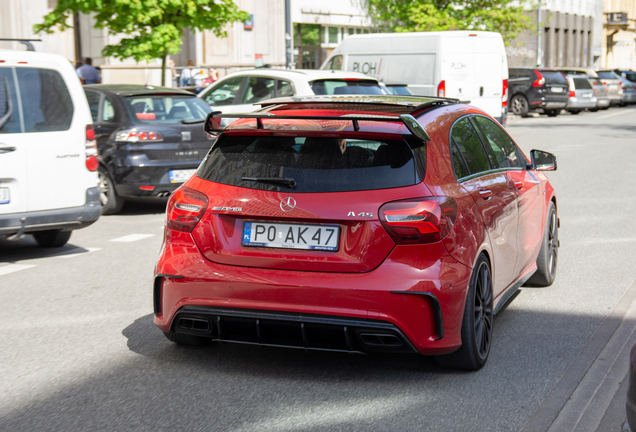 Mercedes-AMG A 45 W176 2015