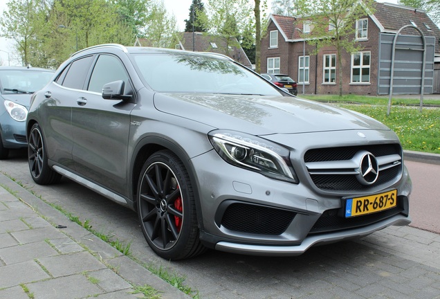 Mercedes-Benz GLA 45 AMG X156