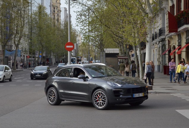 Porsche 95B Macan GTS