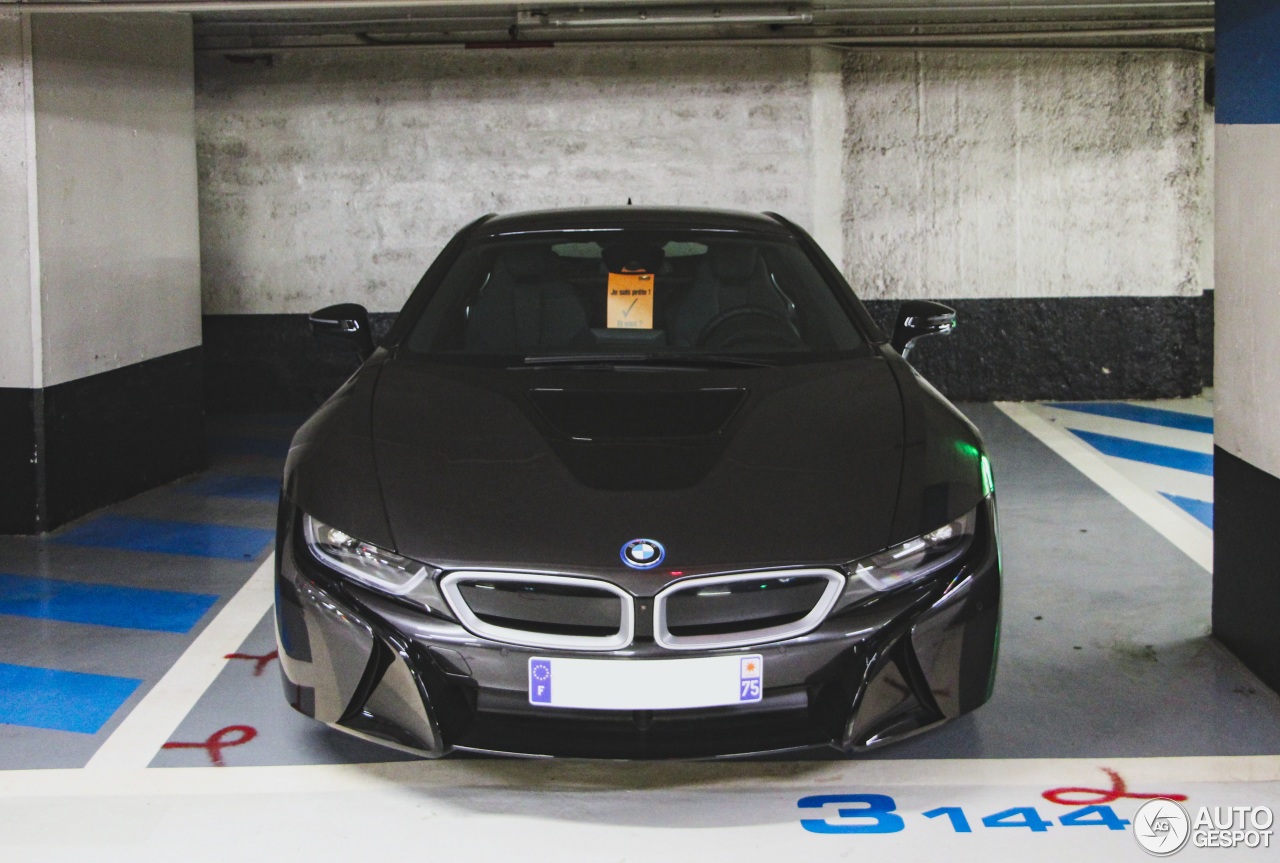 BMW i8