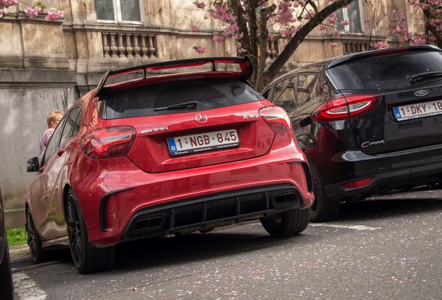 Mercedes-AMG A 45 W176 2015