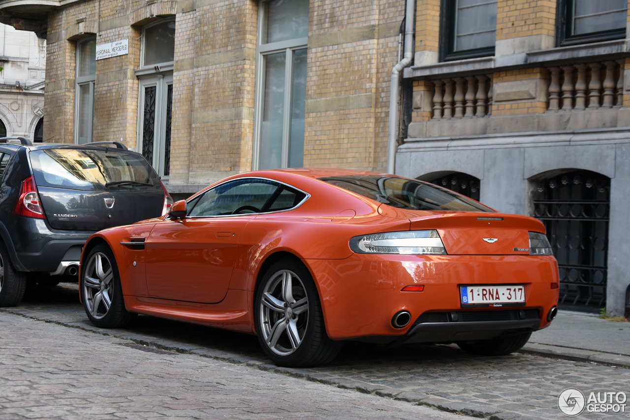 Aston Martin V8 Vantage N400