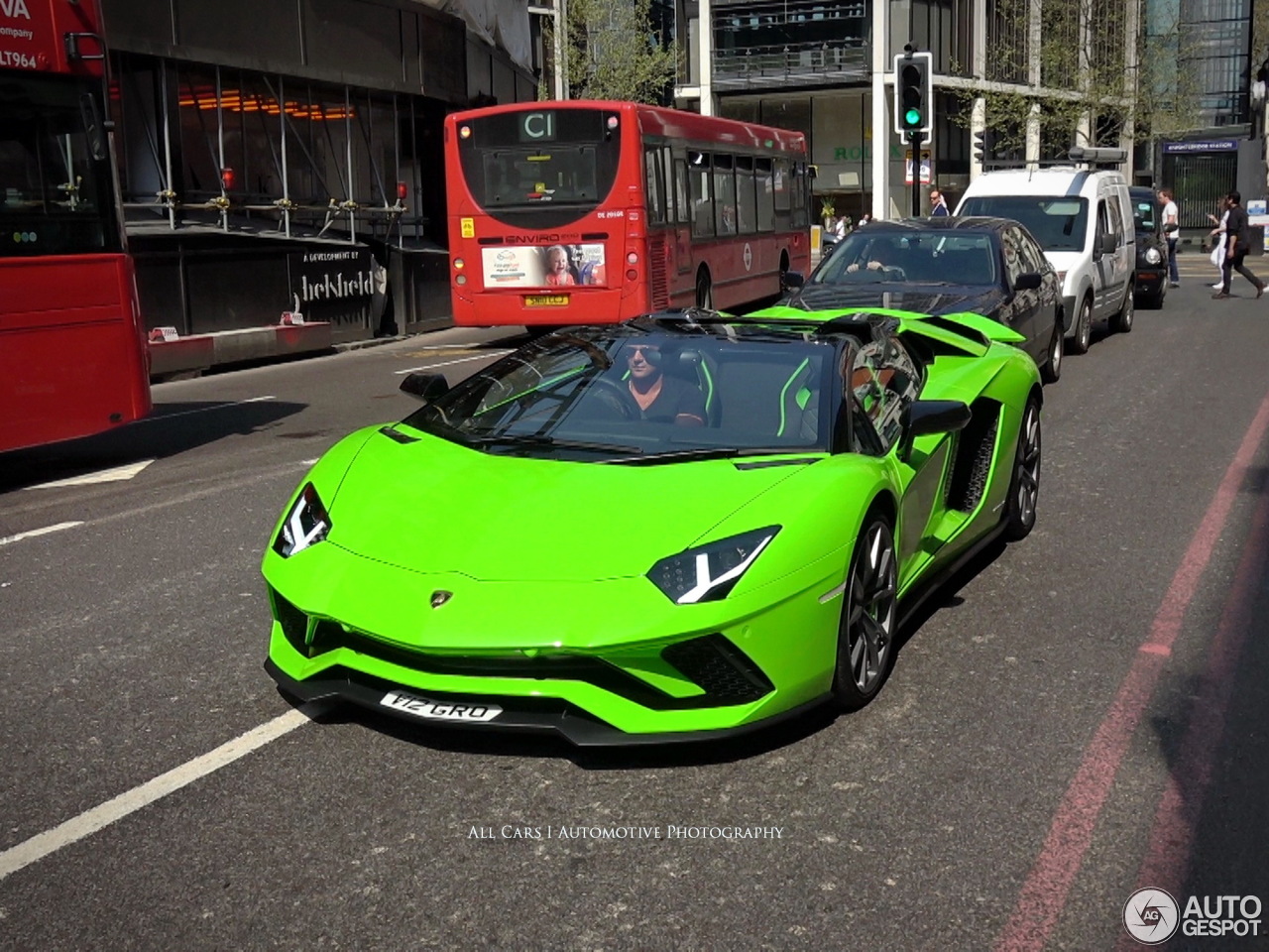 Lamborghini Aventador S LP740-4 Roadster