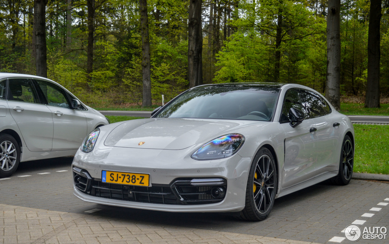 Porsche 971 Panamera Turbo S E-Hybrid Executive