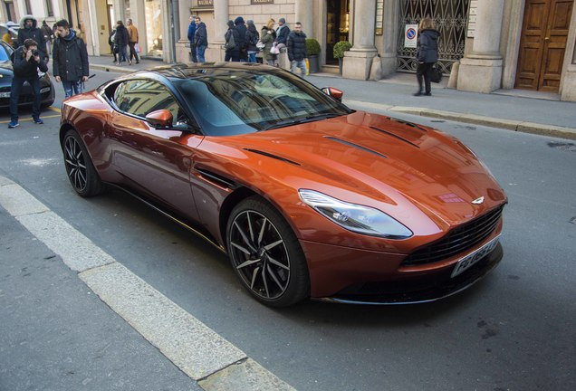 Aston Martin DB11