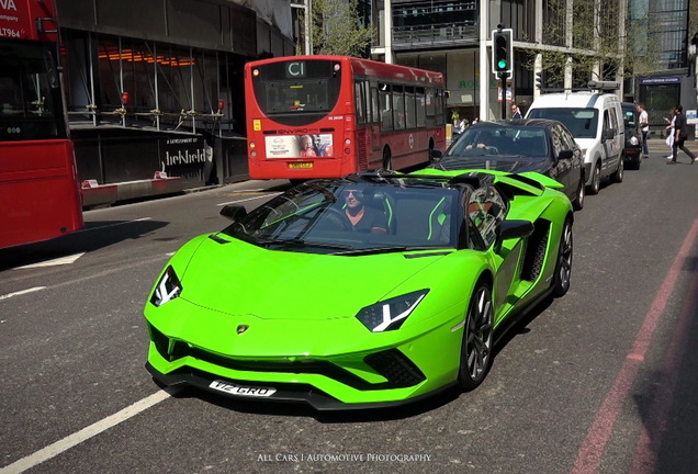 Lamborghini Aventador S LP740-4 Roadster