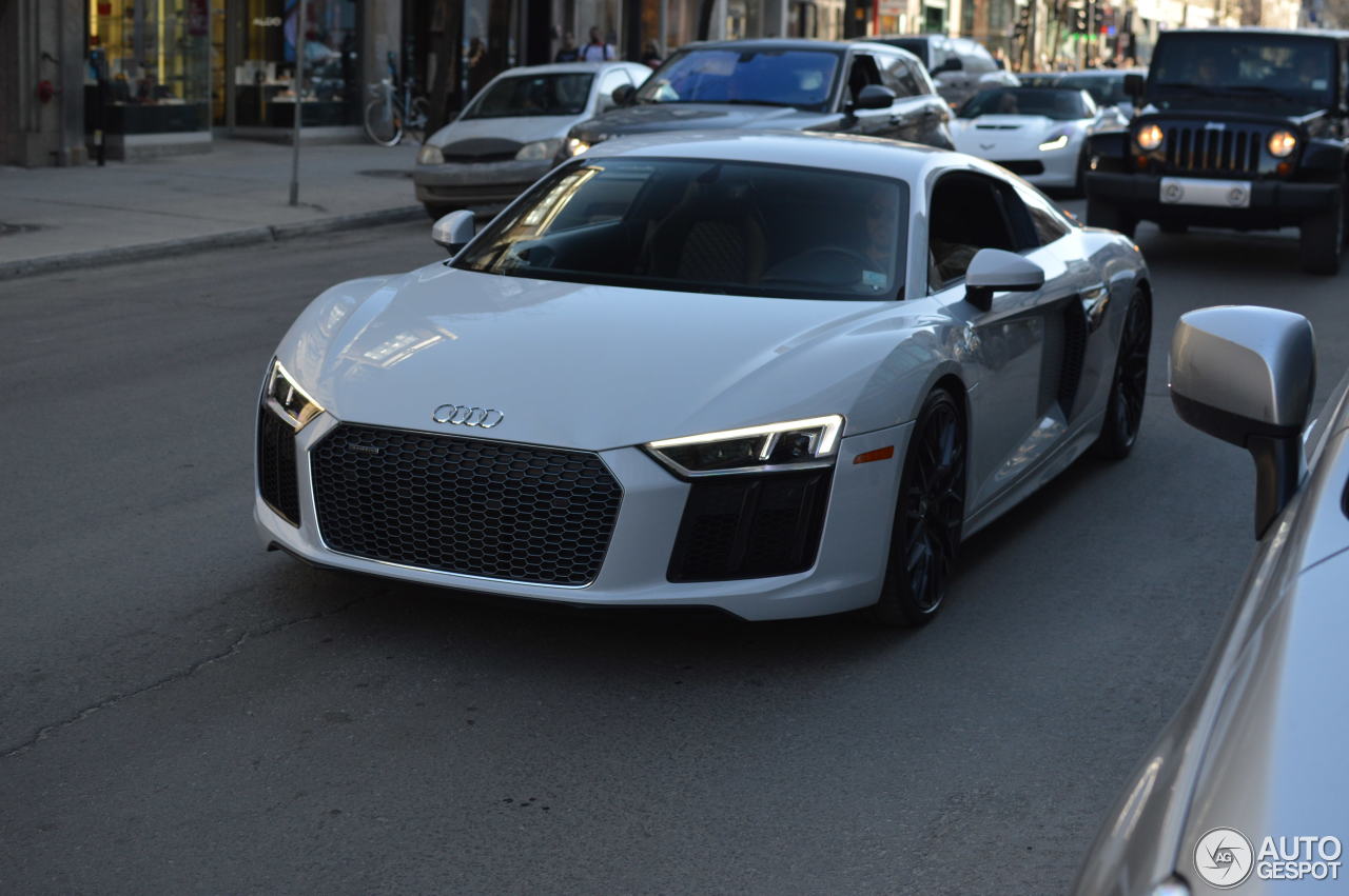 Audi R8 V10 2015