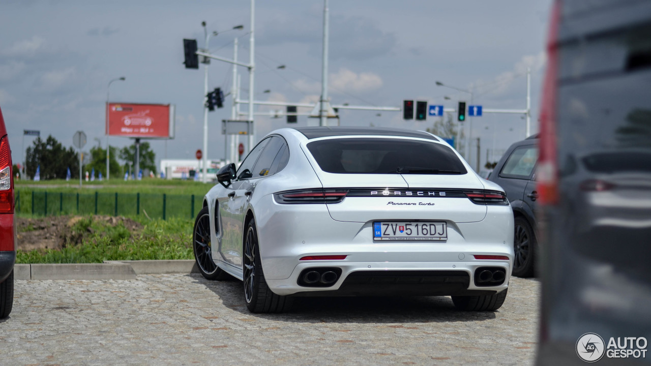 Porsche 971 Panamera Turbo