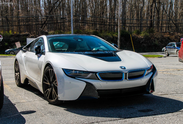 BMW i8