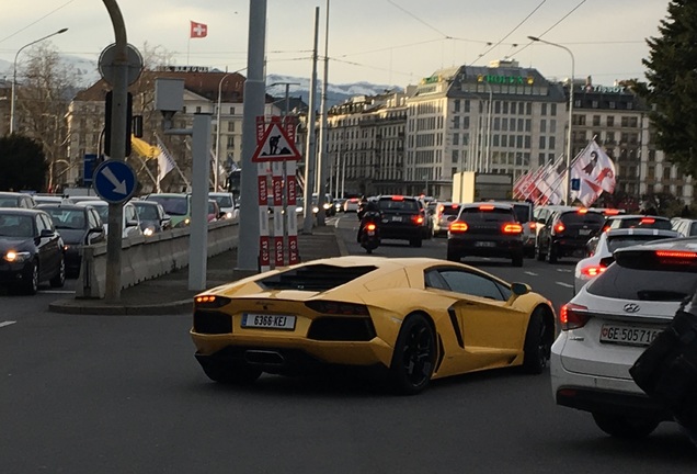 Lamborghini Aventador LP700-4