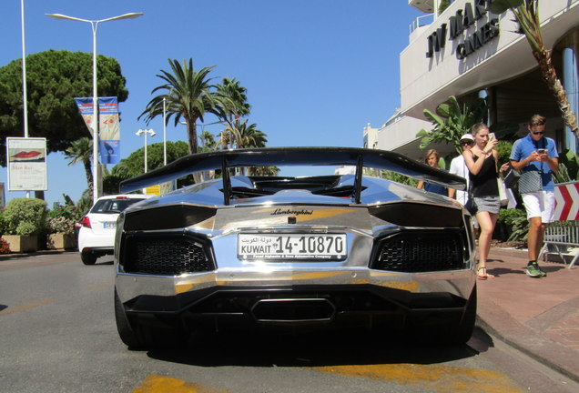 Lamborghini Aventador LP700-4 Roadster