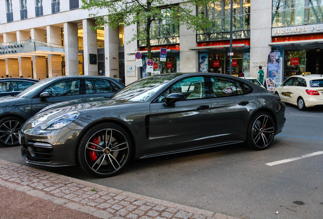 Porsche 971 Panamera Turbo