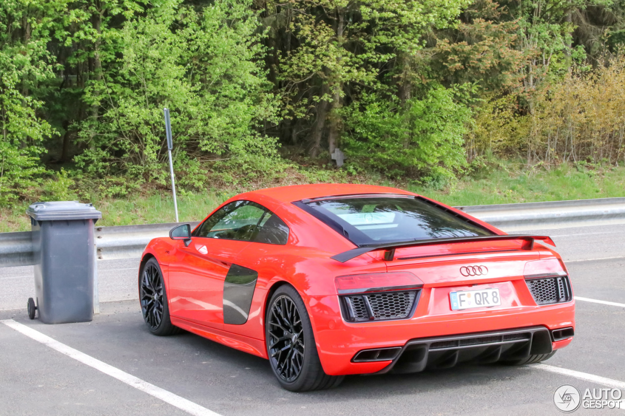 Audi R8 V10 Plus 2015