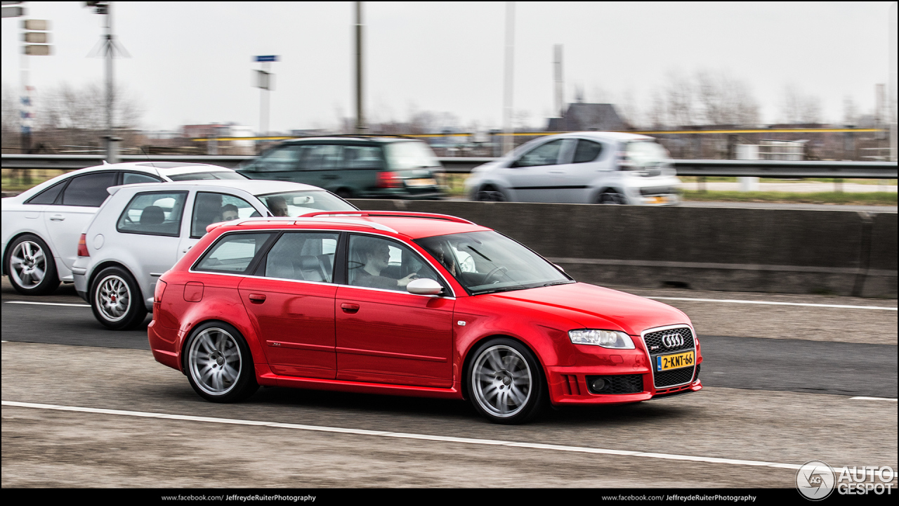 Audi RS4 Avant B7