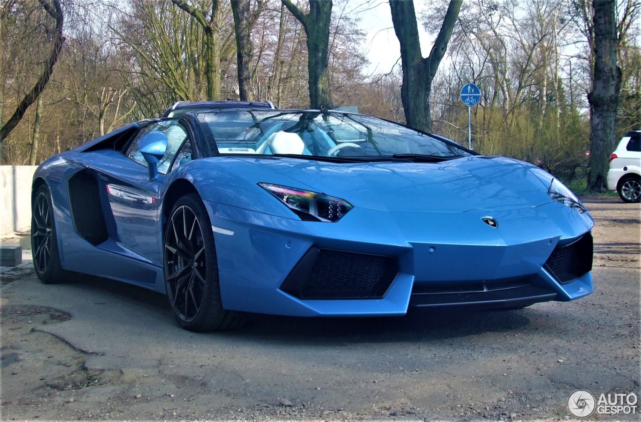 Lamborghini Aventador LP700-4 Roadster