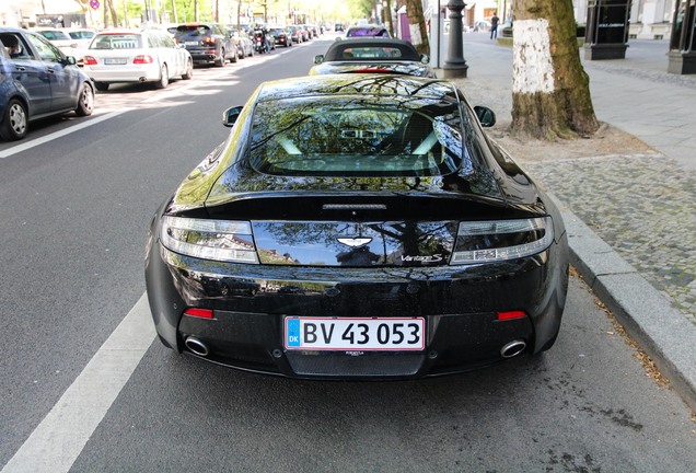 Aston Martin V8 Vantage S