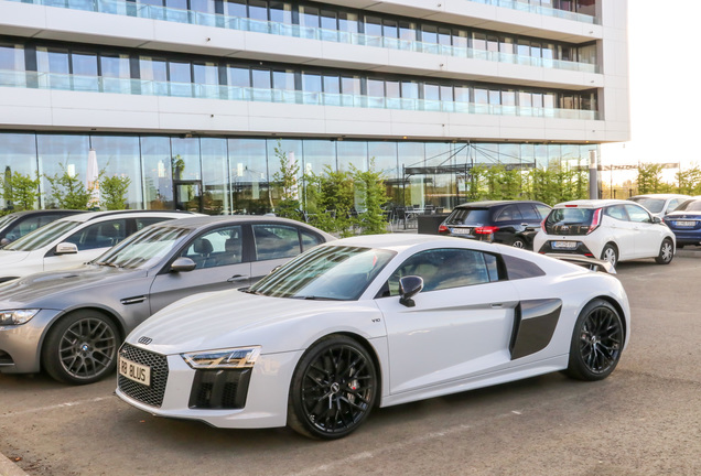 Audi R8 V10 Plus 2015