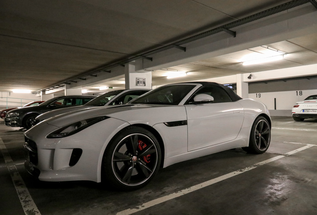 Jaguar F-TYPE S Convertible