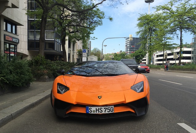 Lamborghini Aventador LP750-4 SuperVeloce Roadster