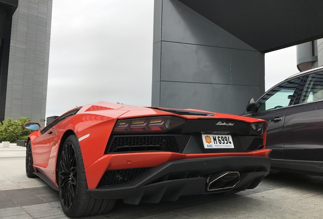 Lamborghini Aventador S LP740-4