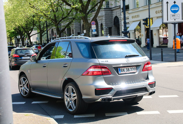 Mercedes-Benz ML 63 AMG W166