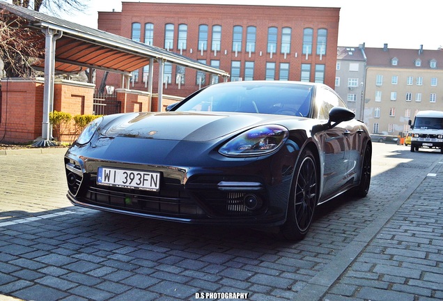 Porsche 971 Panamera Turbo