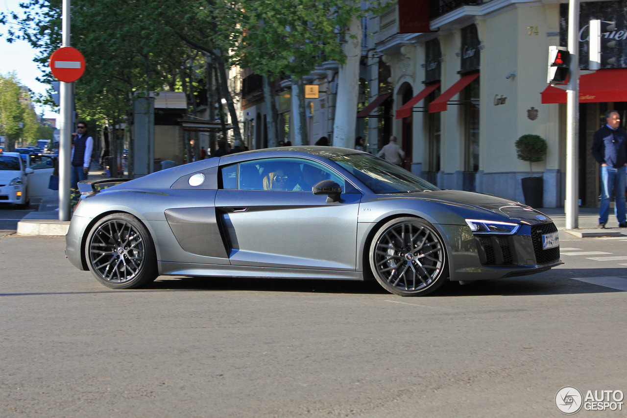 Audi R8 V10 Plus 2015